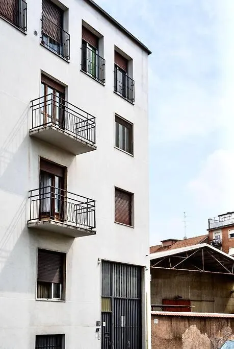Dynamic Suite In Milan 0*,